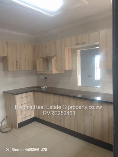 4-Bed House in Cold Comfort — Borehole & Modern Kitchen