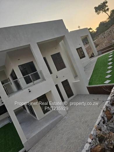 Solid neat family home!!!