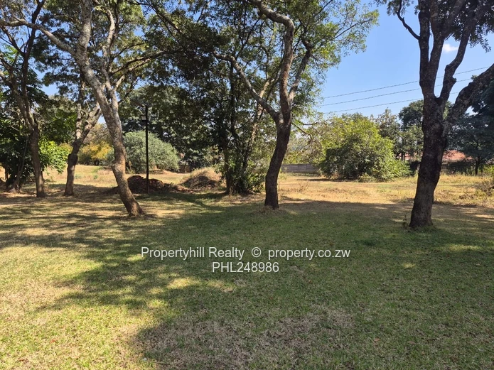 6000m² Access-Controlled Wedding Venue, Tree-Lined Plot with Water in Tynwald (Sole Mandate)