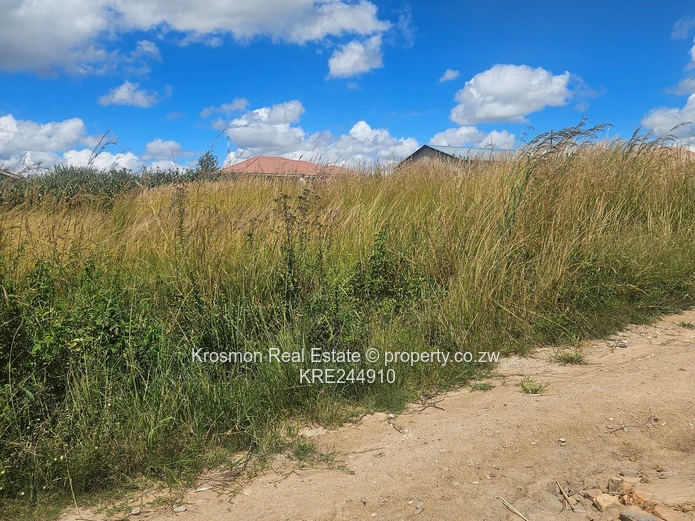 3,097m² Marondera: Main Road Frontage, Subdivisible