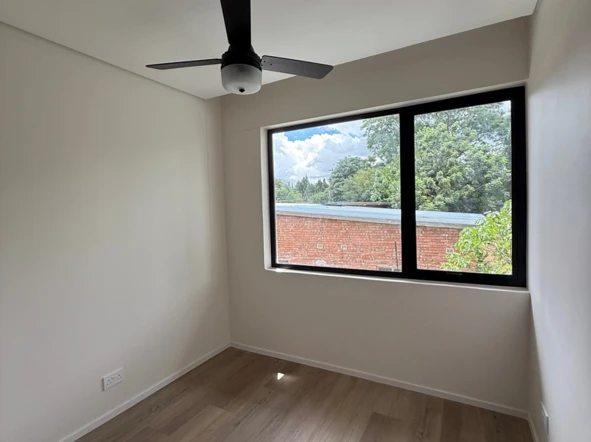 3 Bedroom Flat & Apartment