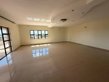 8 Bedroom House