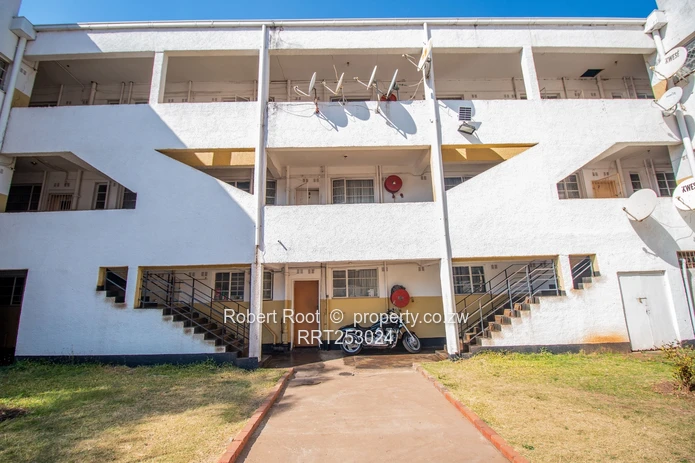 2 Bedroom Flat for Sale in the Avenues
