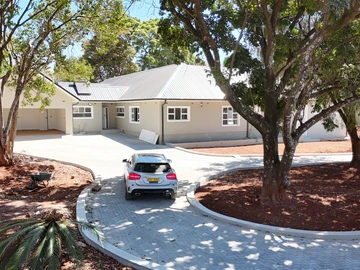 5 Bedroom House