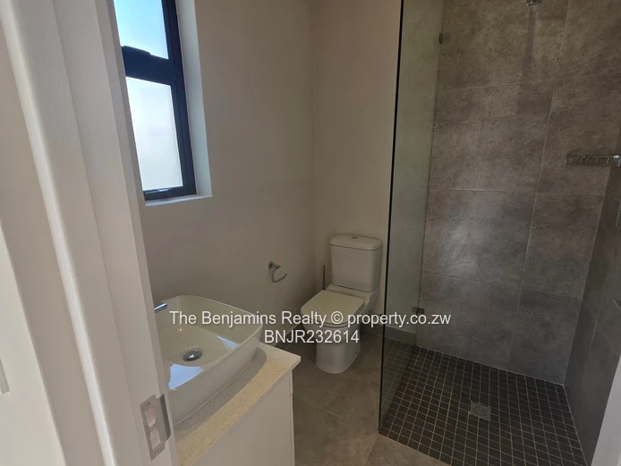 Fabulous Townhouse In Newlands