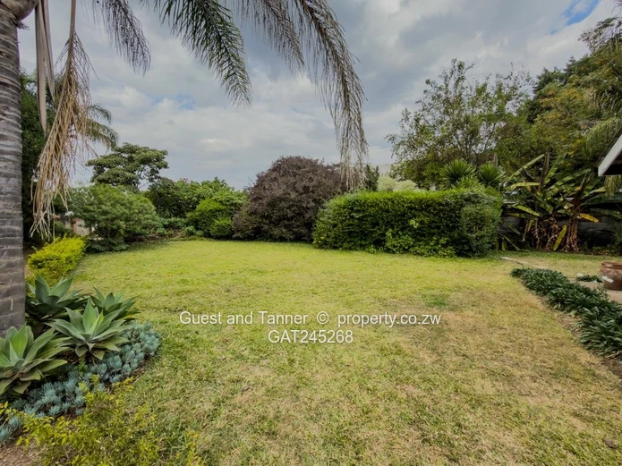  6-Bedroom House For Sale In Old Marlborough