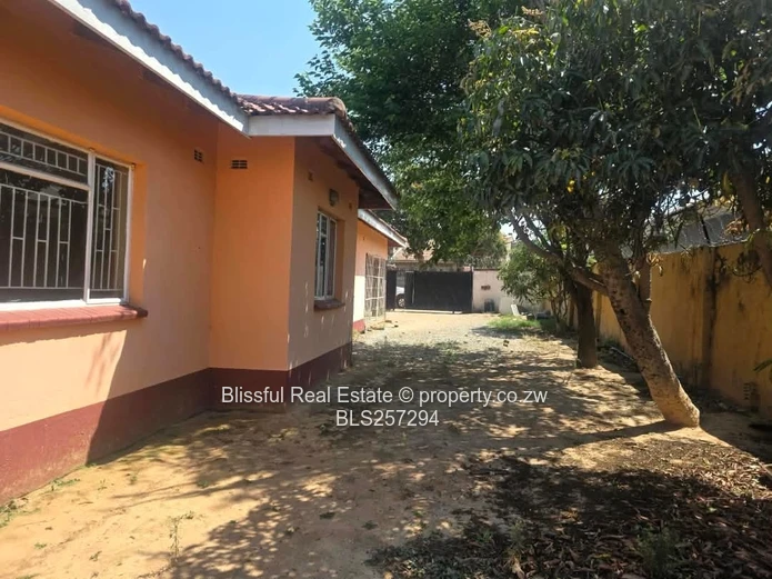 3 Bedroom house for rent in Zimre park