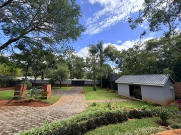 6 Bedroom House