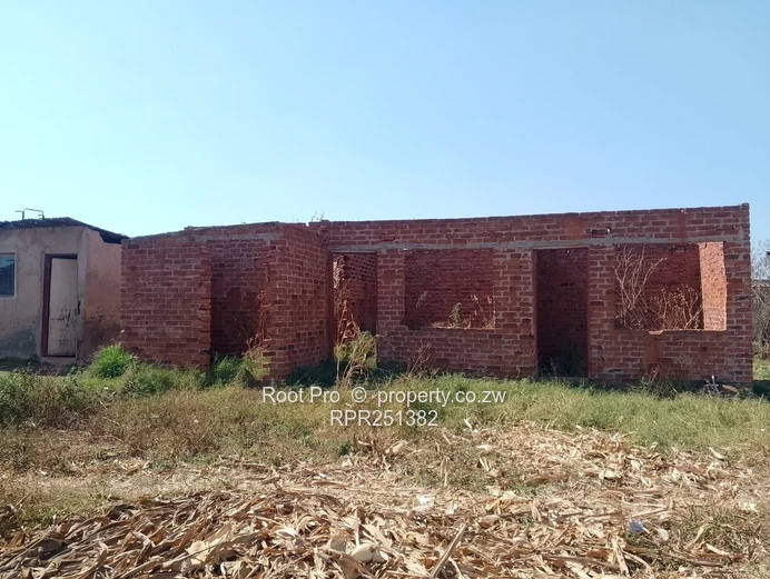 Dzivarasekwa stand for sale (Sole Mandate)