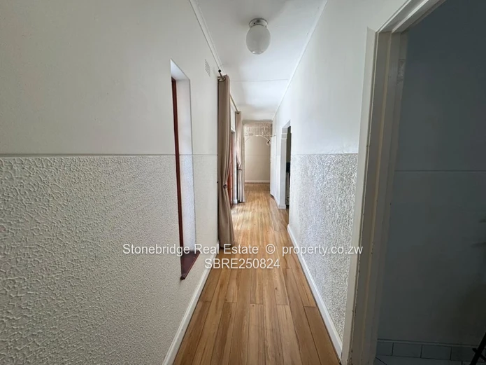 Beautiful 4 bedroomed House in Hillside for sale
