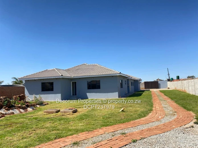 Spacious home in Mt Pleasant Heights 