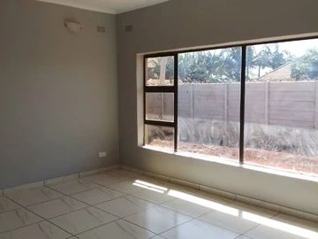 6 Bedroom House