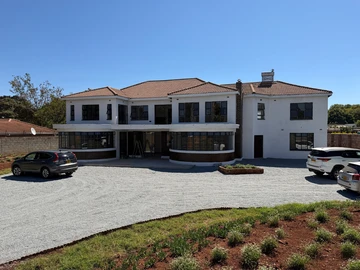 7 Bedroom House