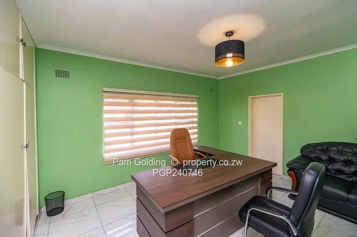 Commercial Property - Excellent Location- Sole Mandate (Sole Mandate)