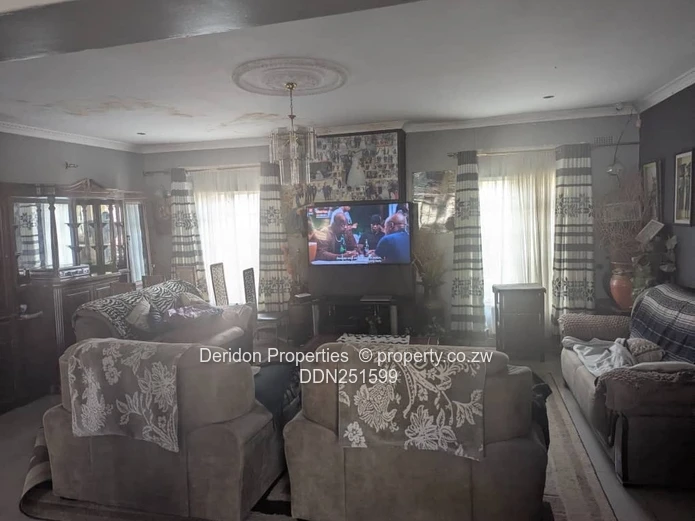 Spacious 5-Bed Family Home on 504m² in Damofalls