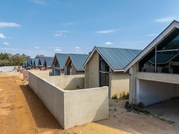 4 Bedroom Townhouse Complex
