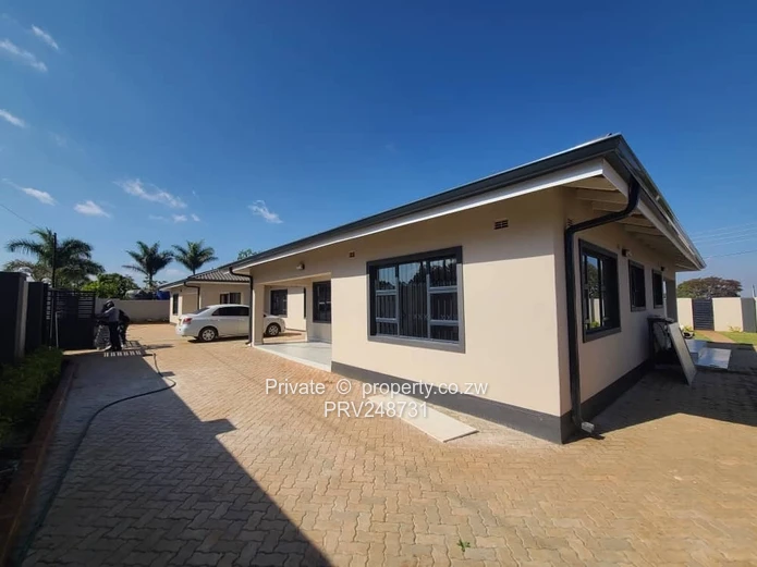 Elegant 3 bedroom cluster,main bedroom with ensuite, newly built 