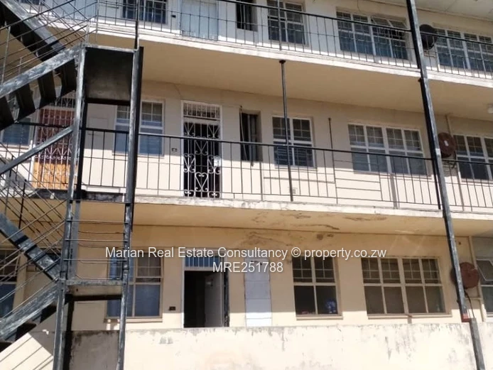 2 Bedroom Flat, Bulawayo CBD FOR SALE