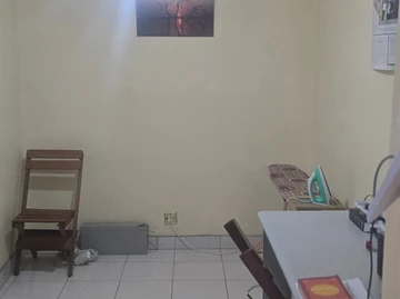 2 Bedroom Flat & Apartment