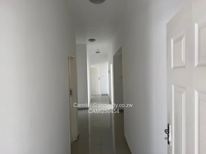 Modern 4-Bed Arlington Home with Island Kitchen & Borehole