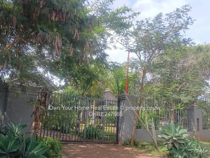 For sale is a 2337 square metre stand in Gletwin,