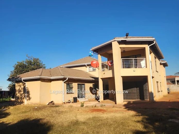 Gletwin Park: Double-Storey 7-Bed Home with Borehole