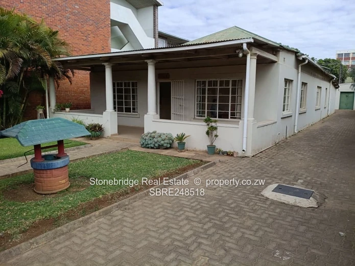 Townhouse for Commercial use in Bulawayo CBD for sale