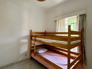 3 Bedroom Flat & Apartment