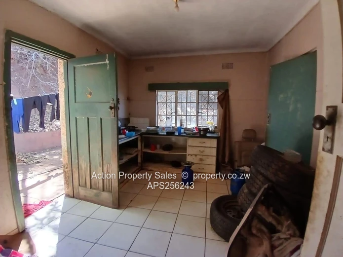6936 Square Meters Of Land! 