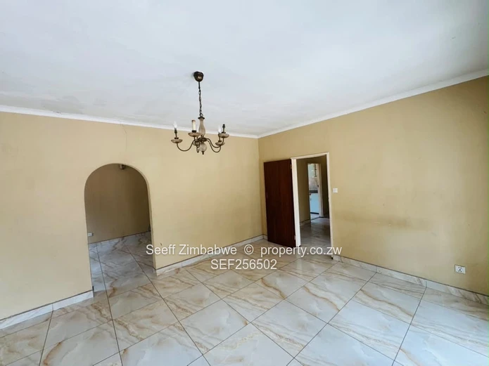 3-Bedroom Family Property On Over 1 Acre