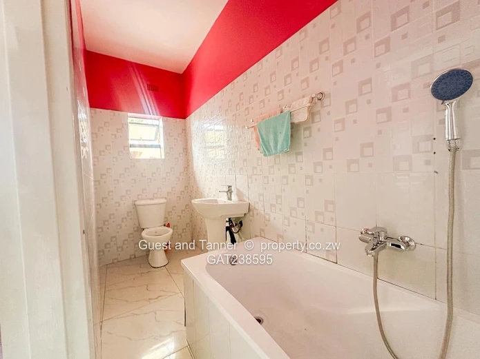  4-bedroom house in Rockview, Harare East For Sale 