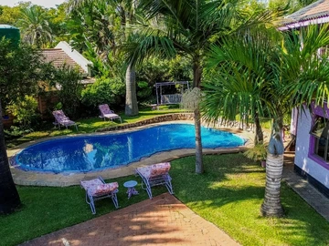 10 Bedroom House