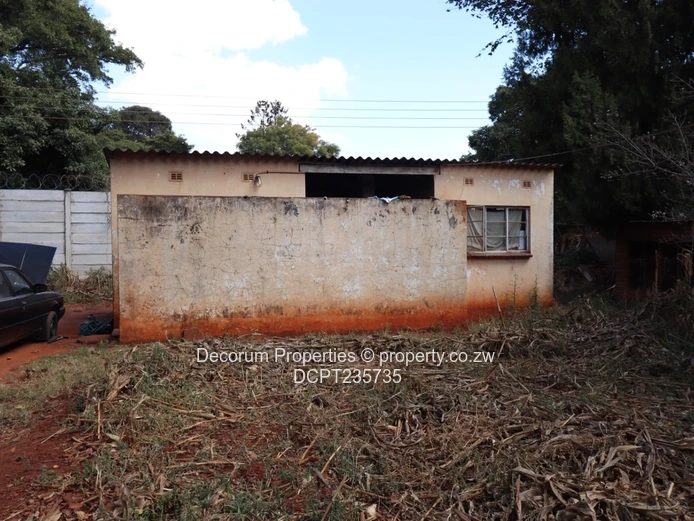 Spacious 4-Bedroom House for Sale in Greendale North