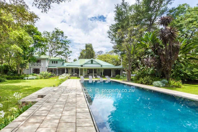 Absolutely Stunning Home Plus Cottage & Borehole (Sole Mandate)