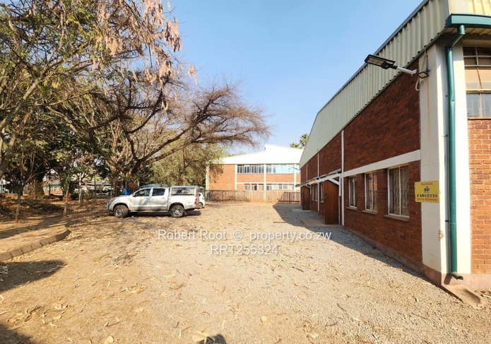 Warehouse To Rent In Bluffhill Industrial Park 