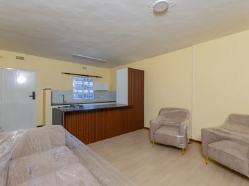 Flat & Apartment