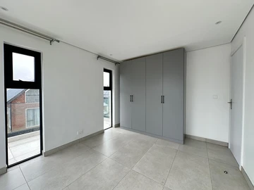 4 Bedroom Garden Flat