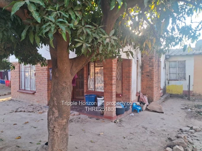 4-Bed Glen Norah Home