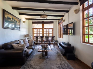 Farm & Agricultural Land