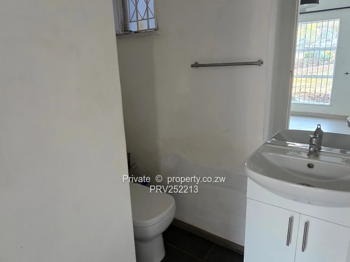 Fully Renovated 2-Bedroom Garden Flat to Rent in Greystone Park – Tranquil Living Among  Trees