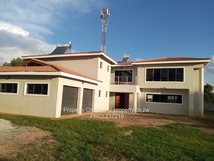 Double Storey For Sale In Mt Pleasant Heights