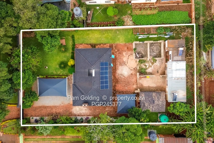 4- bedroom En suite Home on 1160sqm in Hillside