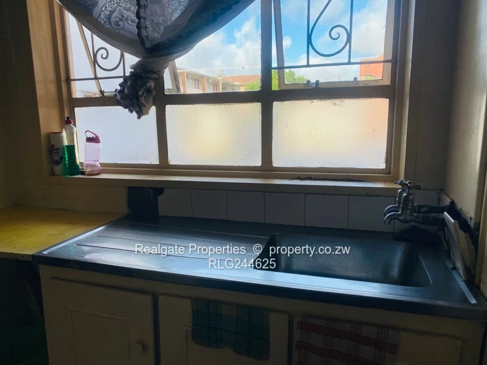 One Bedroomed Flat In Bulawayo Town