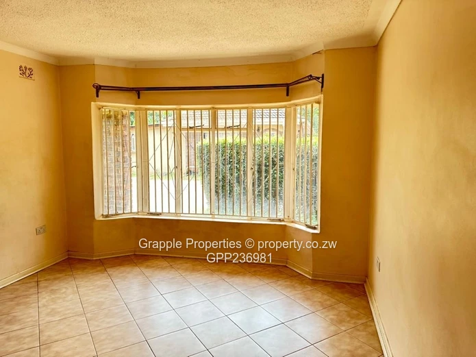 Mt Pleasant close to Arundel Village 