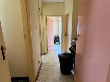 2 Bedroom Flat & Apartment