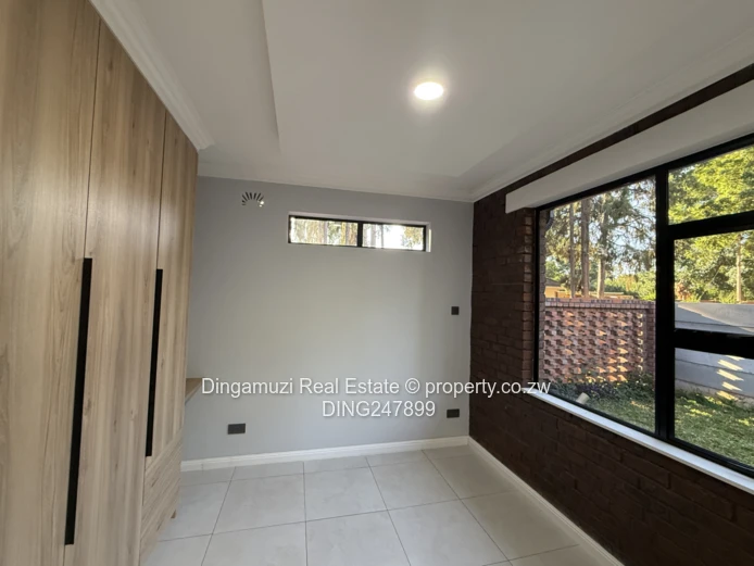 3 Bedroom garden flats for Sale Greendale
