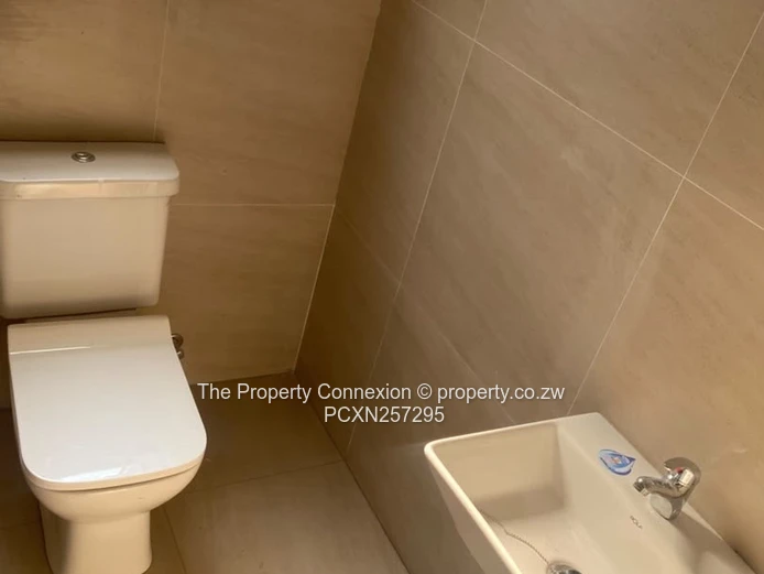 Charming & Modern 2-Bedroom Cottage | Prime Vainona Location