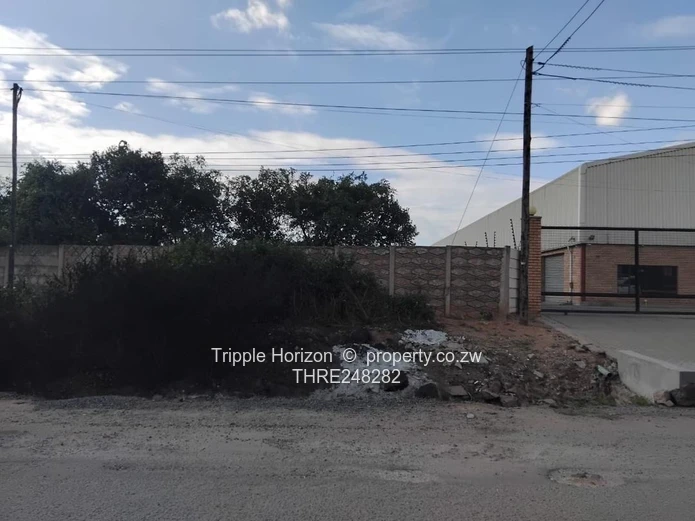 Msasa Industrial Estate: Warehouse & Factory on 10,000m²