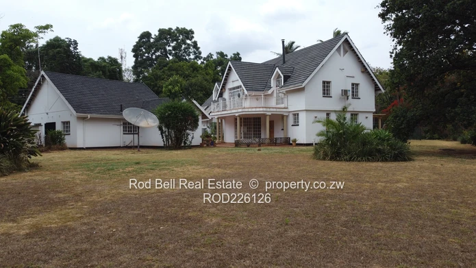 Large double story home situated down a quiet close