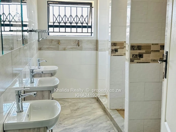 Investment Property for Sale – Bindura Near Ezekiel Guti University (Sole Mandate)